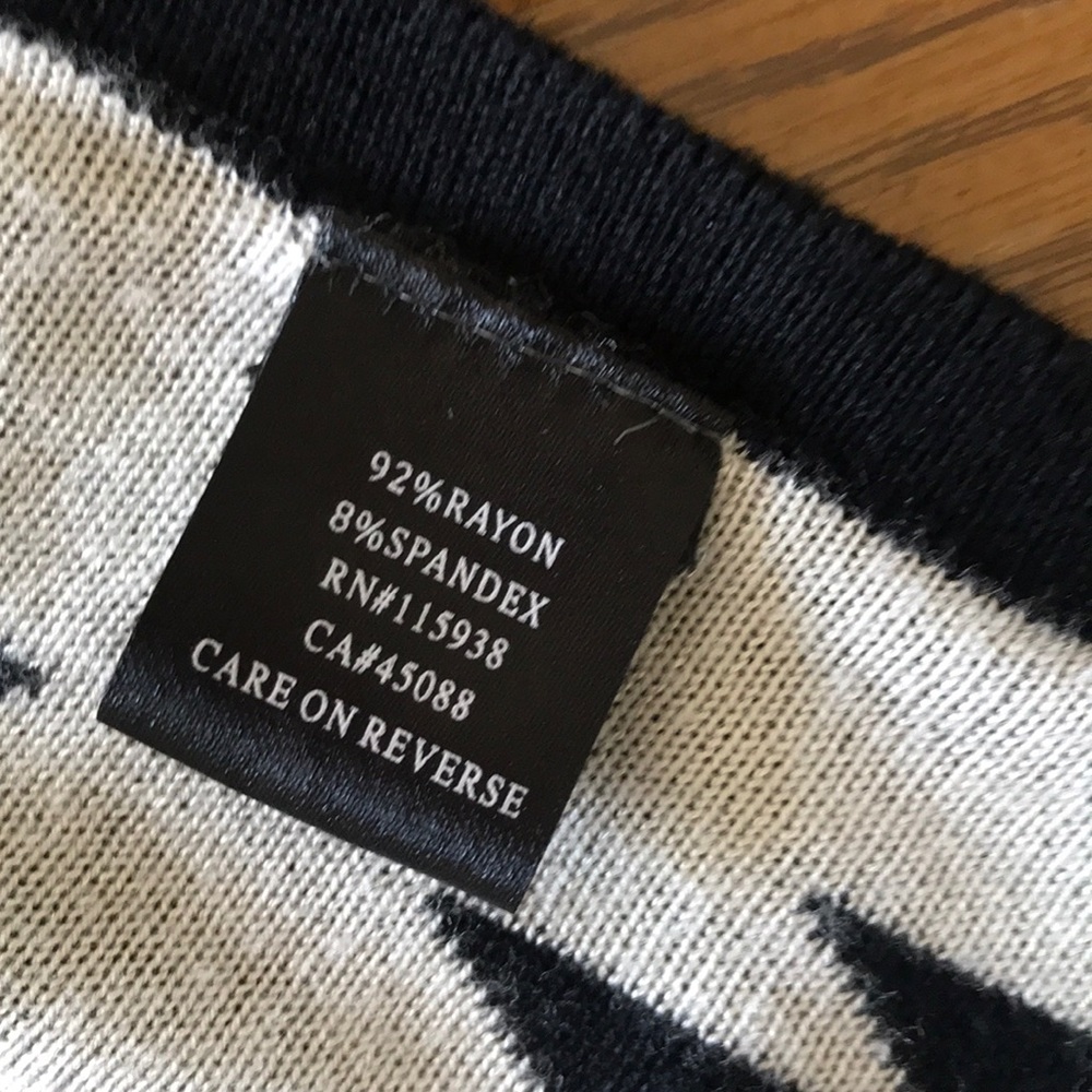 Cape/tunic - Picture 3 of 4